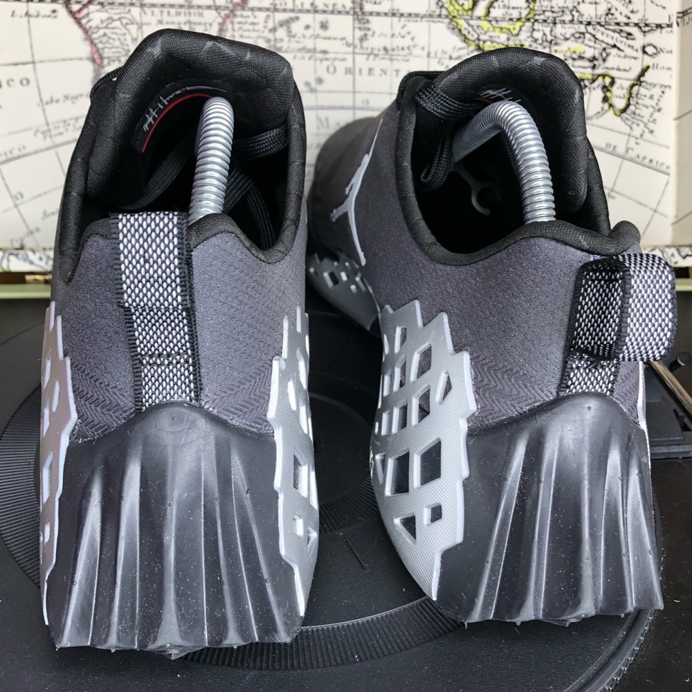 JORDAN TRUNNER NXT REACT SIZE 11 - Picture 4 of 6